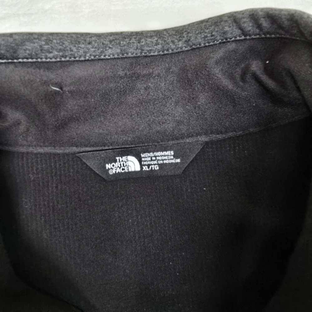 The North Face WindWall Jacket Mens XL Gray Soft Shell Windbreaker Co.‎ Logo